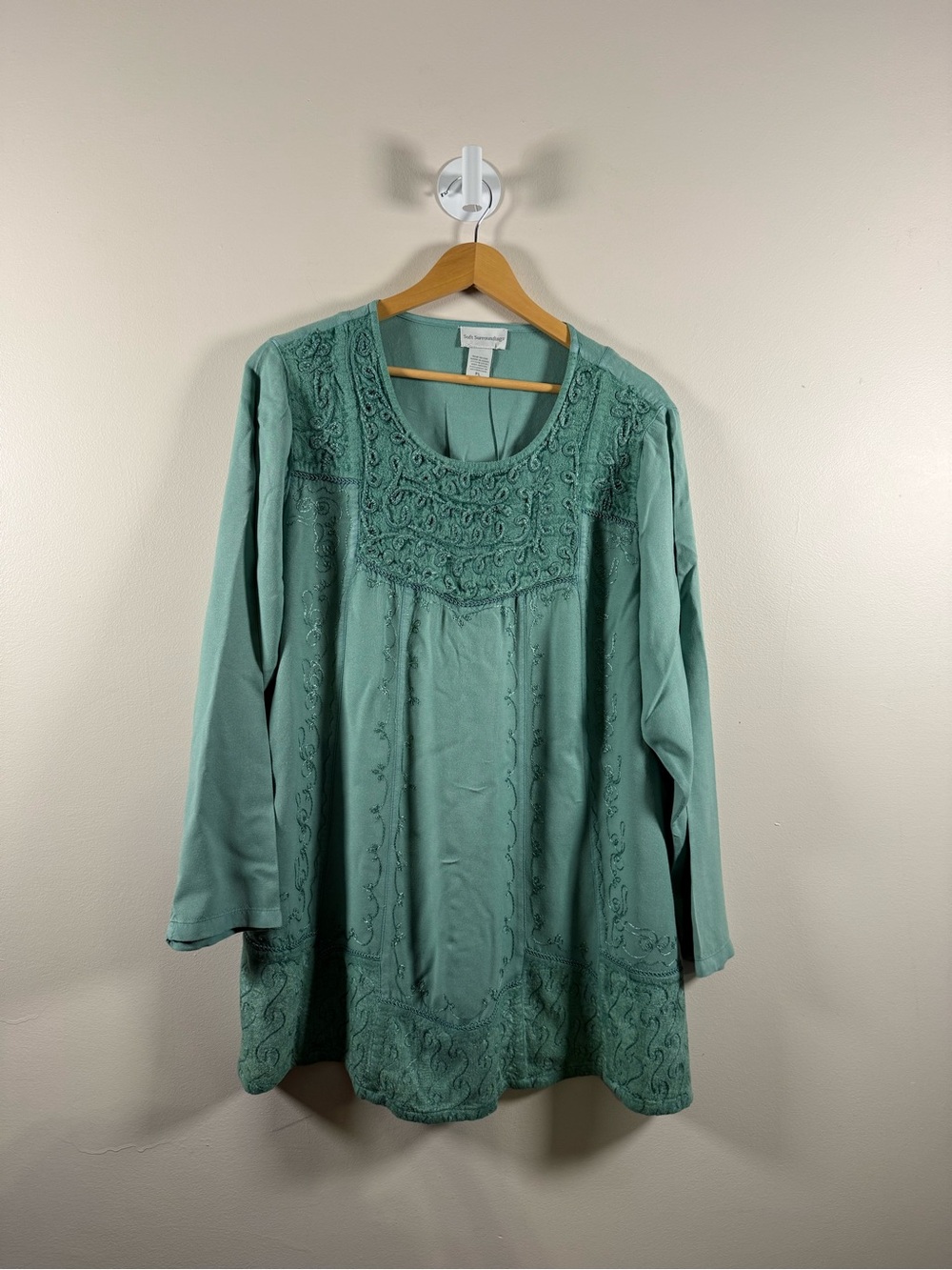 Soft Surroundings Embroidered Sage Tunic Top